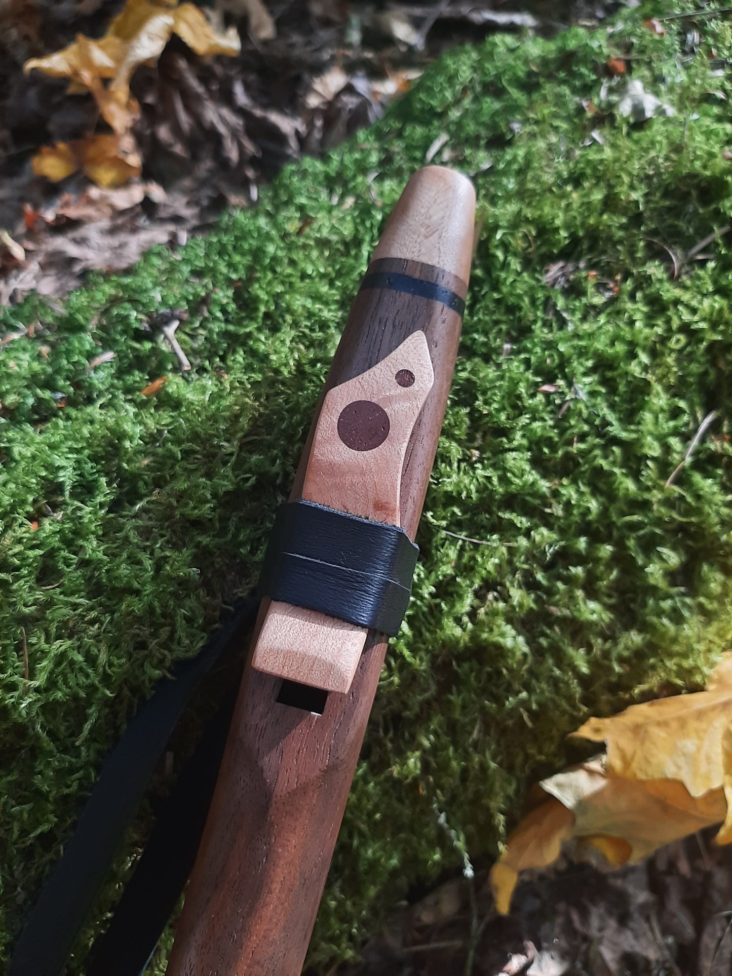 Key of A minor, curly Bastogne Walnut w curly Maple end caps and sound block, MADE TO ORDER
